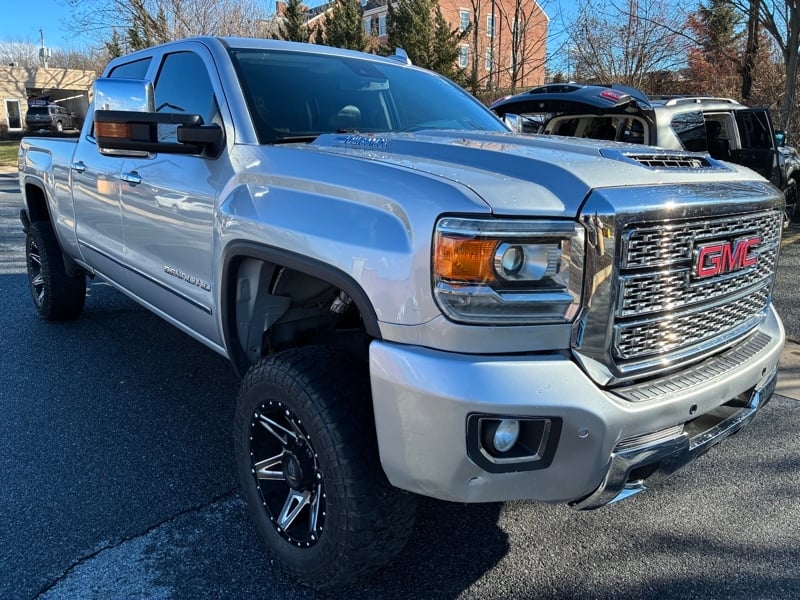 2018 GMC Sierra 2500 Denali HD Denali's photo