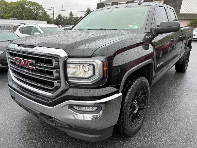 2018 GMC Sierra 4WD Double Cab Standard Box SLE's photo